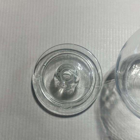 Anchor Hoking Clear Glass Jar with Lid and sturdy great for snacks or hobbies - Picture 4 of 4